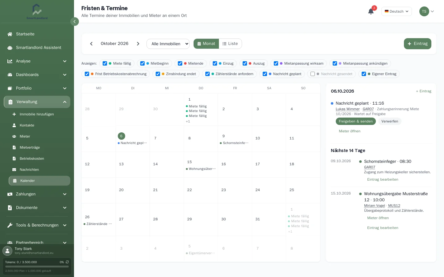 Kalender mit Monatsraster und Tagesliste